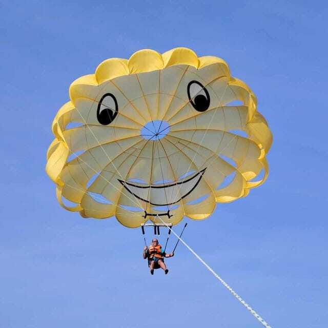 Boracay: Parasailing, Island Hopping, ATV Ride and Kawa Bath - Tuk-tuks, speedboats, and the mainland transfer