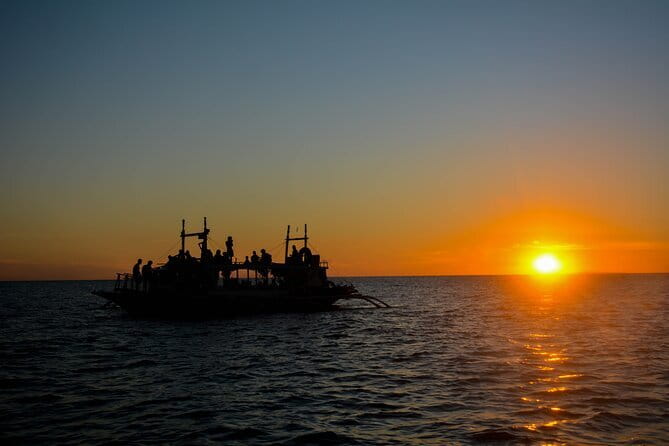 Boracay Private Island Hopping Premium with Lunch - Crystal Cove and Magic Island can change the budget