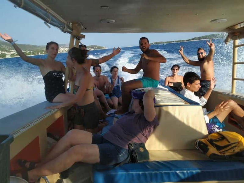 Brač: Blue Cave Island Hopping Luxury Tour - Why the small-group format matters