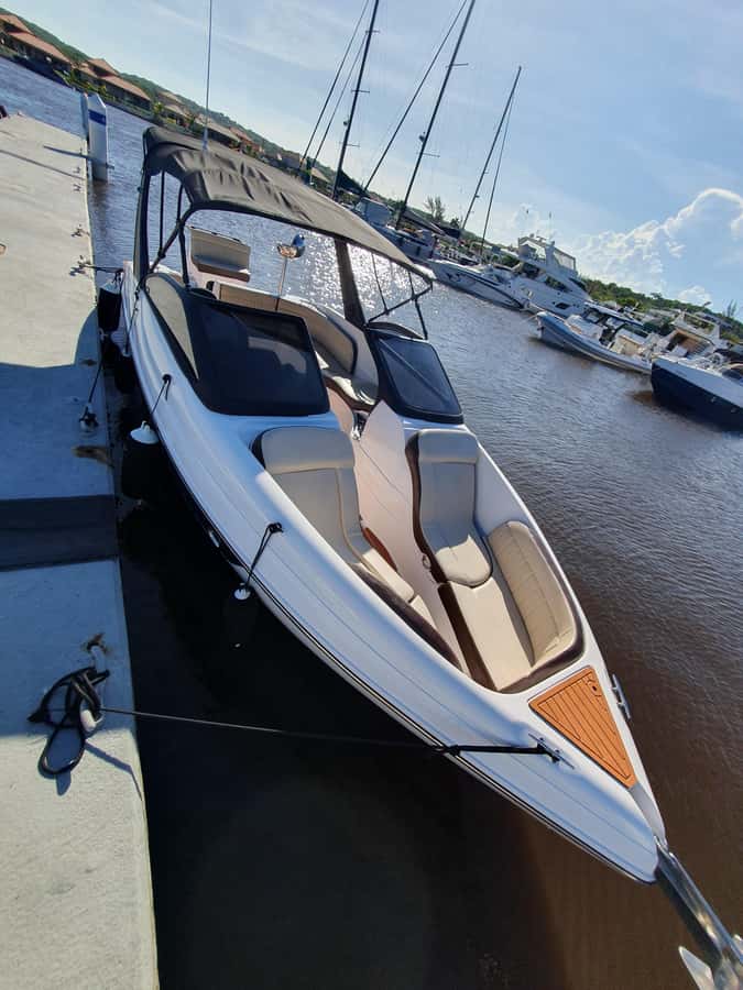 Búzios: Speedboat tour of 2 islands and 11 beaches - Planning the onboard barbecue