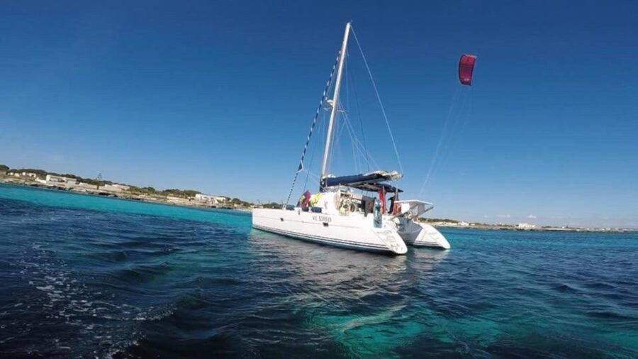 Cannigione: Catamaran daily tour to La Maddalena Archipelago - Key points at a glance