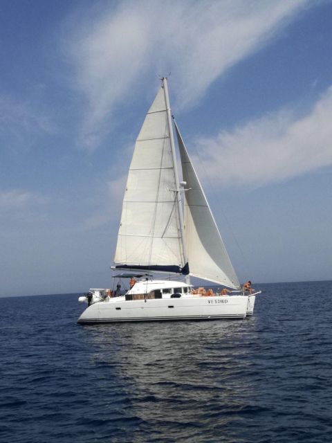 Cannigione: Catamaran daily tour to La Maddalena Archipelago - Swimming and snorkeling from the catamaran
