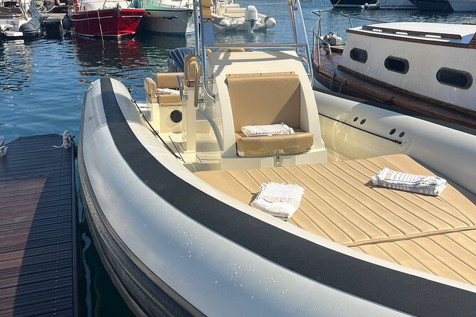 Cannigione: rubber dinghy tour in the Maddalena Archipelago - Cala Granara and the pink beach area