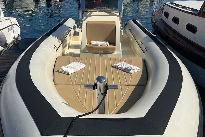 Cannigione: rubber dinghy tour in the Maddalena Archipelago - Spiaggia di Cavalieri and the two-hour lunch pause