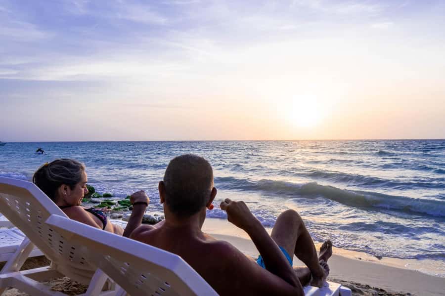 Cartagena: 5 Island Boat Tour with Night Bioluminescent Stop - The bioluminescent plankton finale