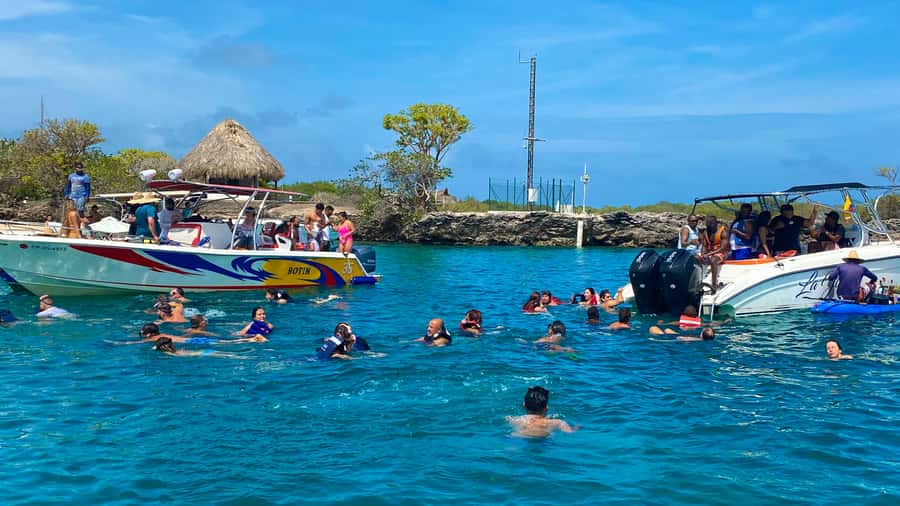 Cartagena: 5-Island Trip by Boat with Lunch and Snorkeling - From Cartagena’s clock tower to the open sea