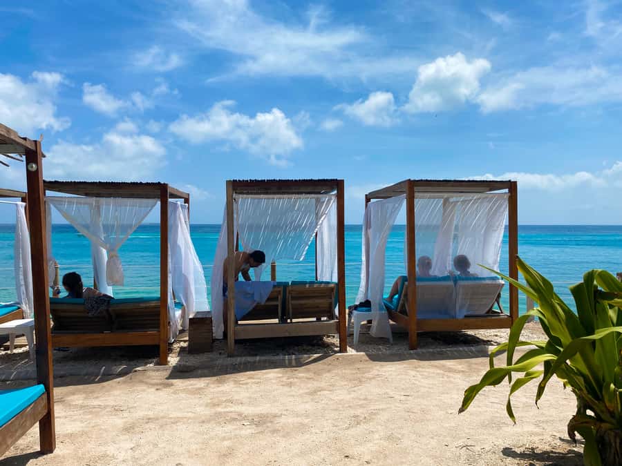 Cartagena: 5-Island Trip by Boat with Lunch and Snorkeling - Playa Tranquila and the private-island lunch