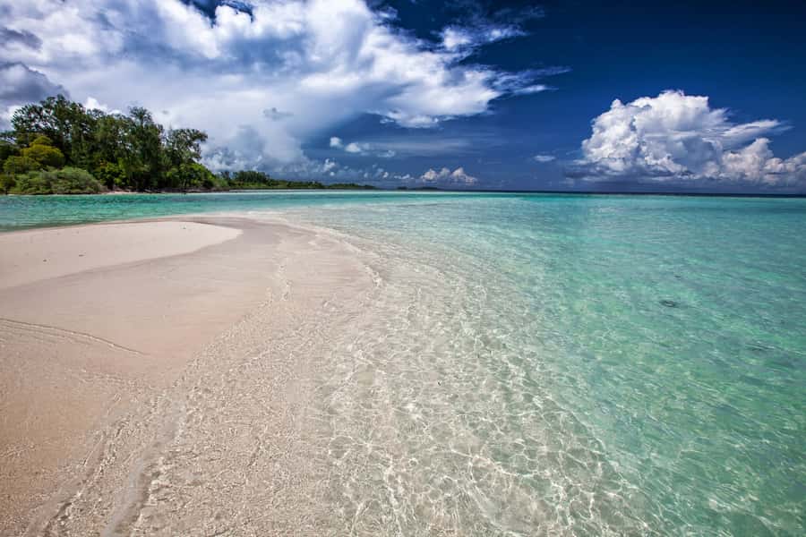 Cartagena: 5 Islands Boat Tour with Lunch, Snorkeling, & Bar - How much value do you get for $159?