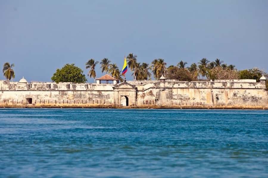 Cartagena: 5 Islands Premium Tour with Lunch and Snorkeling - Tierra Bomba and the forts beyond Cartagena