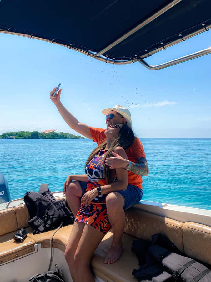 Cartagena: 5 Rosario Islands Tour with Snorkeling and Lunch - Bocachica gives the boat trip some history