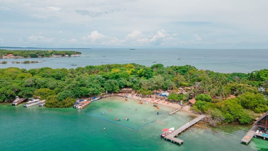 Cartagena: Islabela Islands Boat Trip with Lunch & Cocktail - Sustainability and local connection