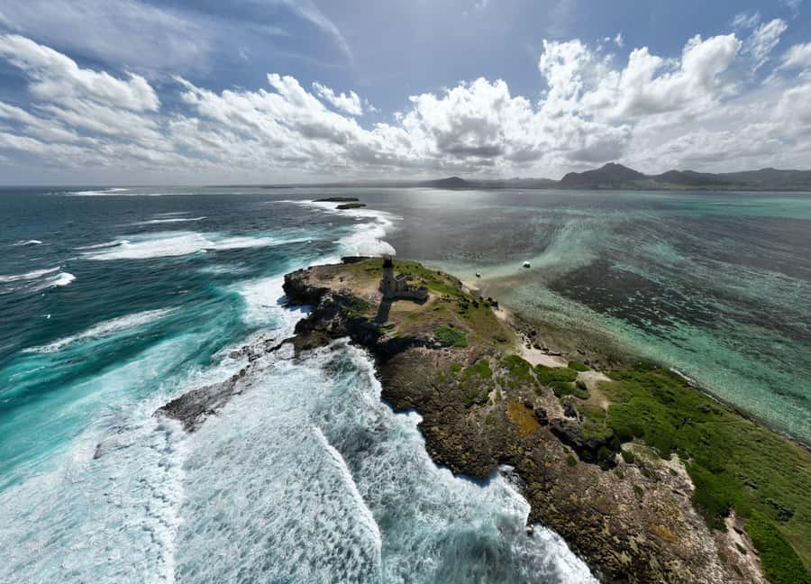 Catamaran Mauritius: South East 5 Islands Catamaran Cruises - What the $82 price really covers