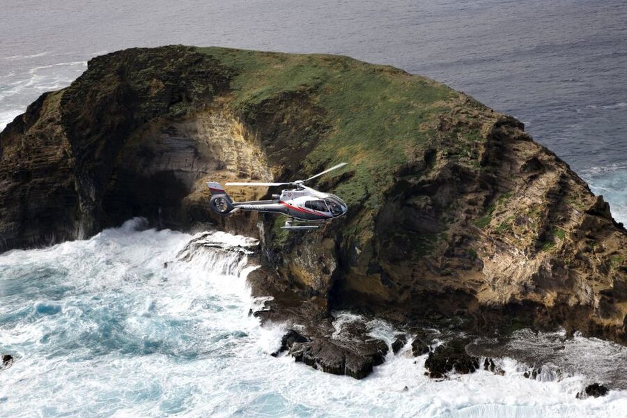 Central Maui: Two-Island Scenic Helicopter Flight to Molokai - Key points to know before booking