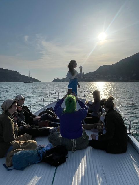 Cruise:Portovenere and the 3 islands with aperitif included! - Who should book this experience?