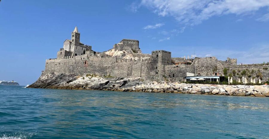 Cruise:Portovenere and the 3 islands with aperitif included! - Finding the boat at Mirabello port