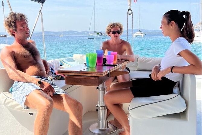 Daily cruise on a sailing catamaran on the La Maddalena archipelago - Sailing Depends on the Wind