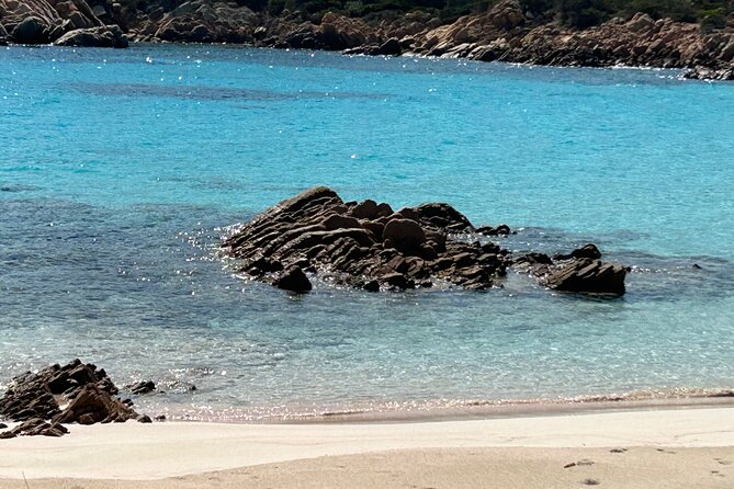 Daily excursions on a sailing boat, Maddalena Archipelago - Spargi offers the fullest part of the day