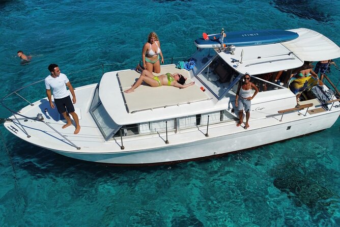 Day on a boat in the archipelago of La Maddalena with lunch - The first three hours in La Maddalena National Park