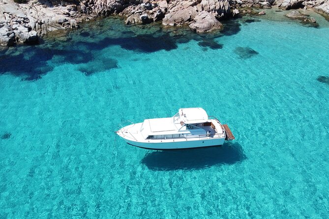 Day on a boat in the archipelago of La Maddalena with lunch - Santa Maria, Cala Santa Maria, and Passo degli Asinelli