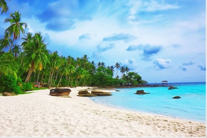 Discover 2 Islands of Phu Quoc by boat - Key points to know before booking