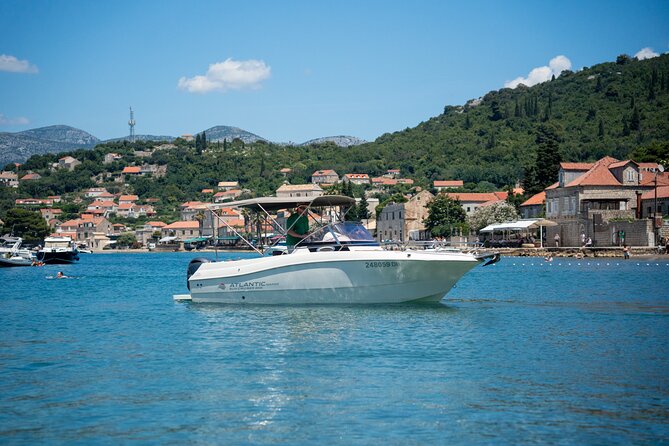 Discover Elaphite Islands and Hidden Caves in Dubrovnik - Seeing Dubrovnik’s walls from the sea
