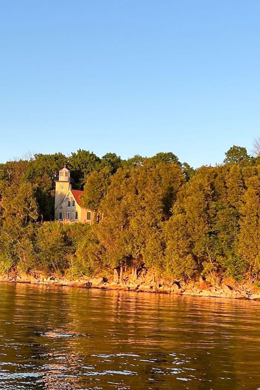 Door County Historic Cottage Row & Strawberry Islands Cruise - A quick look at the Cottage Row cruise