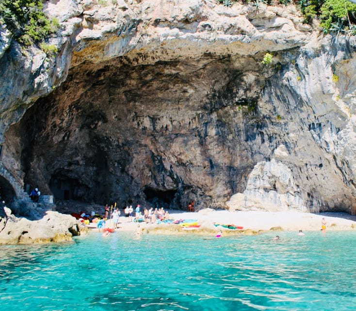 Dubrovnik: 6 hours Blue cave & Elaphiti with optional lunch - Who will enjoy this day most