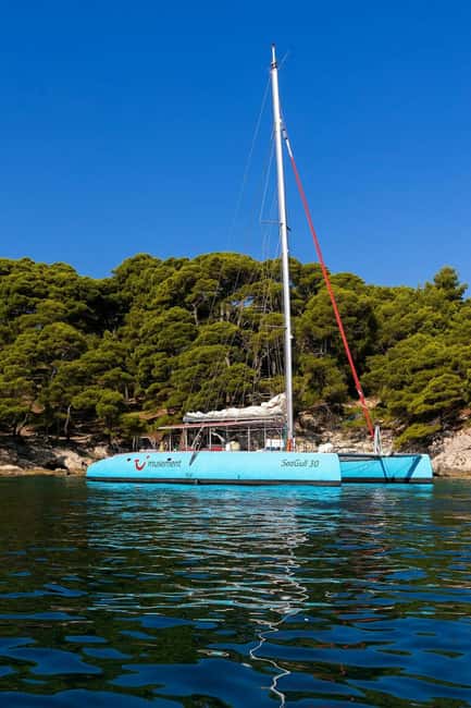 Dubrovnik: Best of the Elaphites by Catamaran - What this catamaran day actually feels like