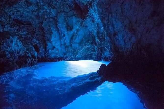 Dubrovnik: Blue Cave & Elaphiti islands & Optional Lunch Onboard - Timing, group size, and the daily rhythm