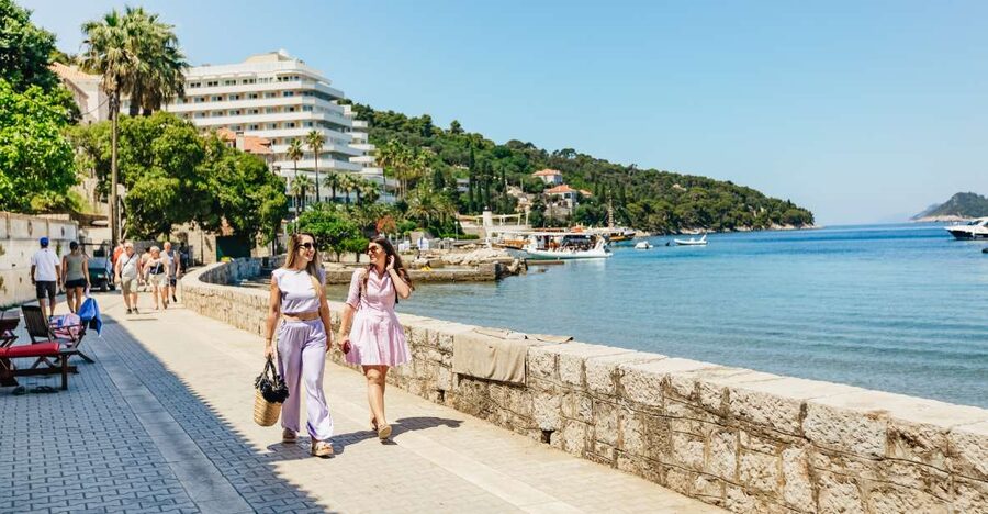 Dubrovnik: Elaphite Island Cruise w/ Drinks & Optional Lunch - Leaving Dubrovnik by boat