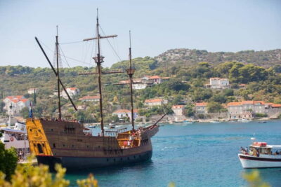 Elaphiti Island Luxury Pirate Ship Cruise