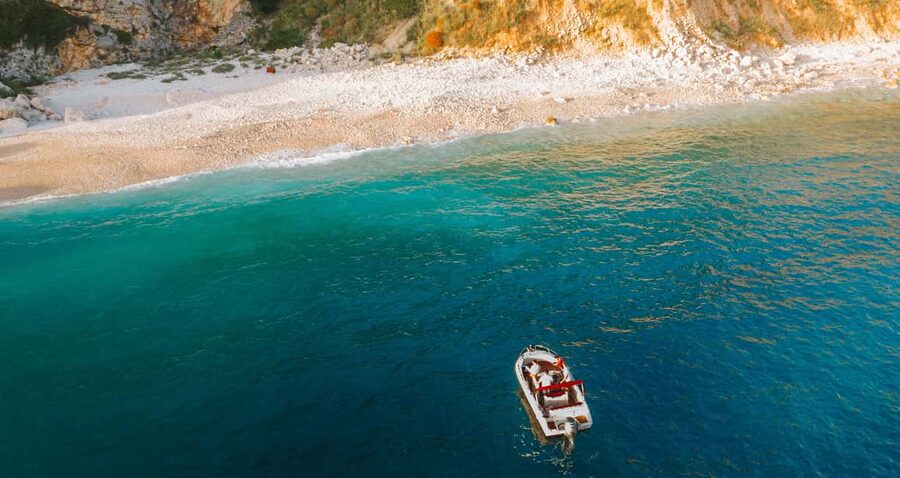 Dubrovnik:Elaphiti Islands and caves Private Speedboat Tour - Koločep cruise and the choice of a longer day