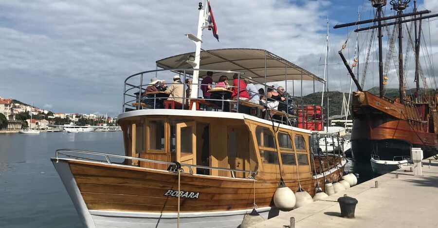 Dubrovnik: Elaphiti Islands Boat Cruise with Lunch & Drinks - First island stop: a short introduction to the Elaphiti