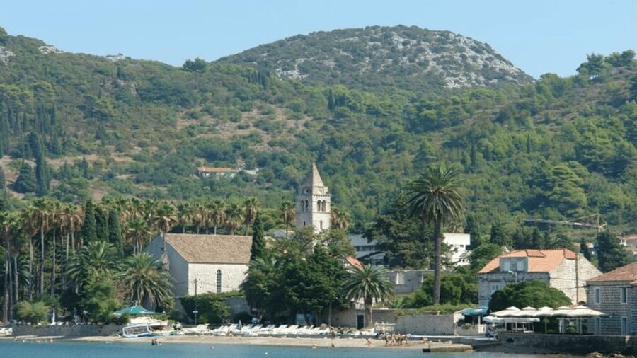 Dubrovnik: Elaphiti Islands Boat Cruise with Lunch & Drinks - What $58 buys you in real value