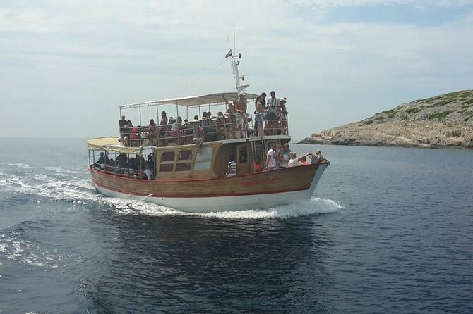 Dubrovnik Islands Boat Tour with Lunch and Unlimited Drinks - Who will enjoy this Elafiti Islands cruise?