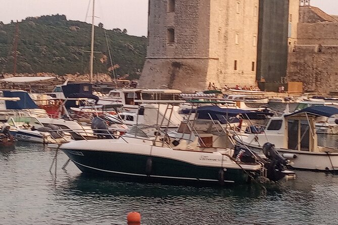 Dubrovnik private boat tour to Elaphiti Islands - A boat ride built around your group
