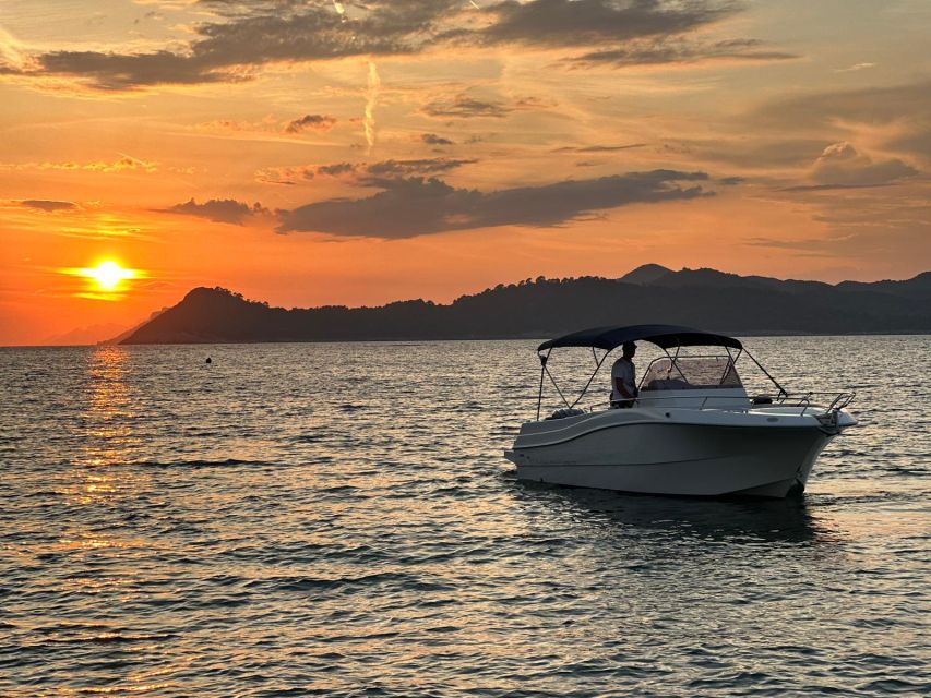 Dubrovnik: Private Elaphiti Islands and Blue Cave Tour - Why a private boat works so well around Dubrovnik