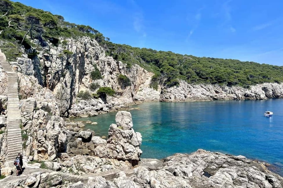Dubrovnik: Private Luxury Yacht Tour to the Elaphite Islands - Practical tips for a better day