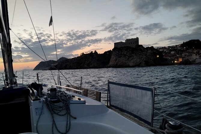 Dubrovnik : Private Sunset Tour around Old Town or Blue Cave - What the Private Boat Format Adds