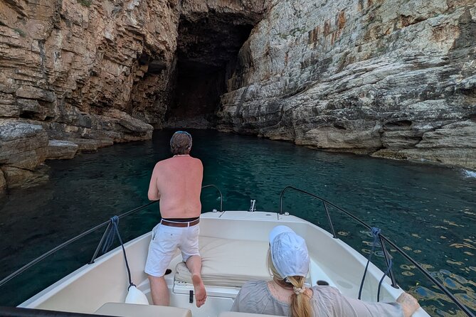 Dubrovnik Unwind - Private Boat Tour - Elafiti, Blue Cave, Sunset - The return past Betina Cave and Lokrum