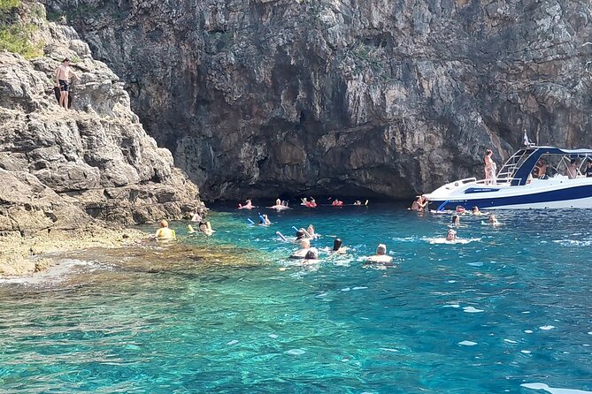 Dubrovnik Unwind - Private Boat Tour - Elafiti, Blue Cave, Sunset - Boat comfort, refreshments, and group size