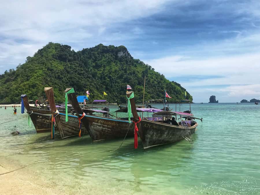 Early Bird Krabi 4 Islands from Phuket/Khaolak - Koh Hong, the day’s main stop