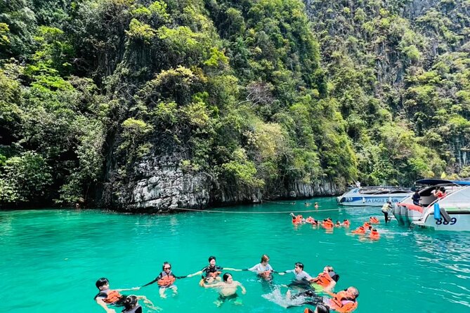 Early Bird Phi Phi 4 Islands by Speedboat 2 Trips in 1 Day - Lunch on Phi Phi Don