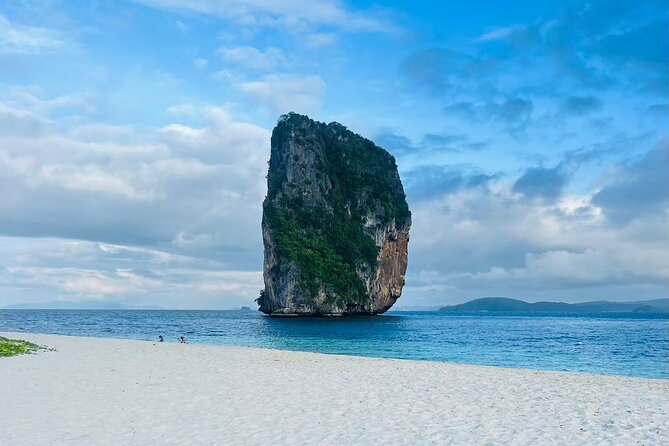 Early Bird Phi Phi 4 Islands by Speedboat 2 Trips in 1 Day - Bamboo Island offers the longest beach pause