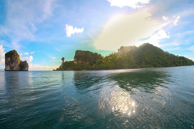 Early Bird Phi Phi and 4 Islands Tour by Speedboat from Krabi - Monkey Beach requires a little common sense