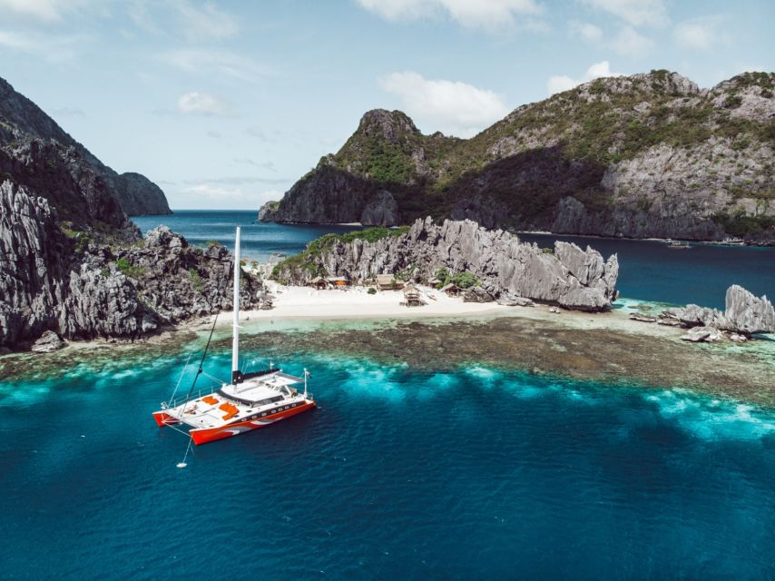 El Nido: Full-Day Premium Island Hopping Catamaran Cruise - Tuesday, Thursday, and Saturday: Cadlao Lagoon, Helicopter Island, and Small Lagoon