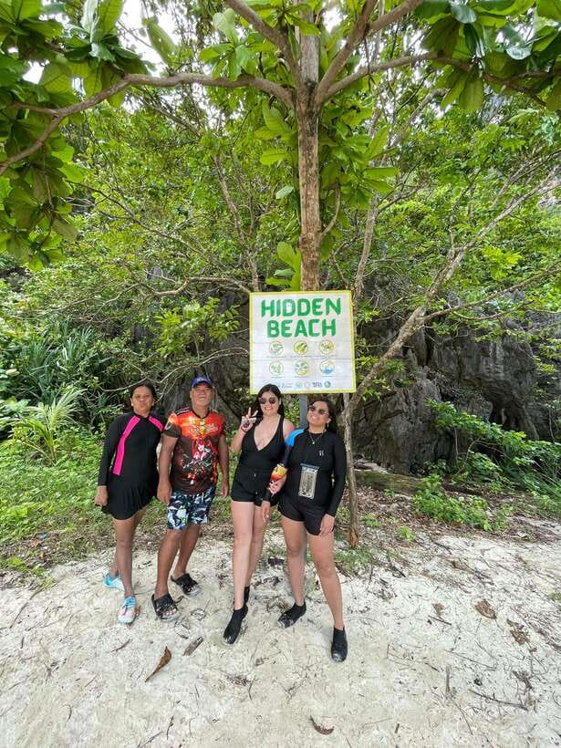 El Nido: Island Hopping and Snorkeling Private Boat Tour C - What makes this El Nido boat trip worth considering