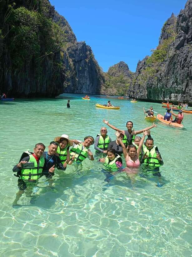 El Nido Island Hopping Tour A - Shimizu Island gives you a choice