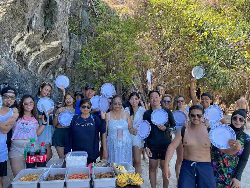 El Nido Island Hopping Tour A - Seven Commando Beach is a relaxed final stop