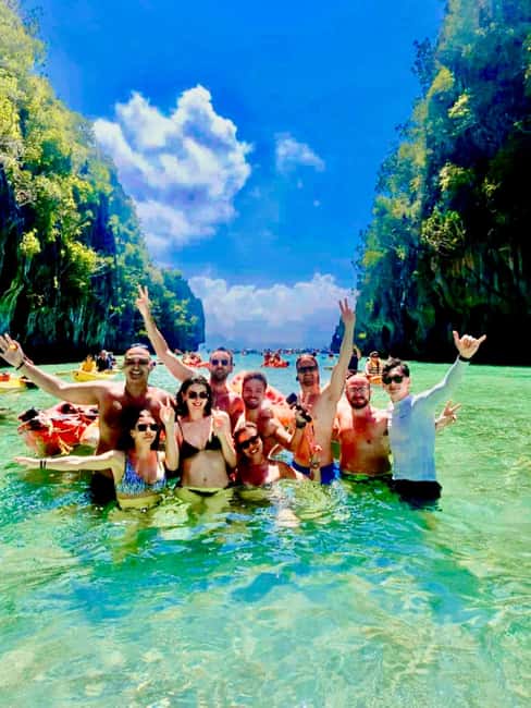El Nido: Island Hopping Tour A with Kayaking on Big Lagoon - Seven Commandos Beach starts the day with sand and swimming